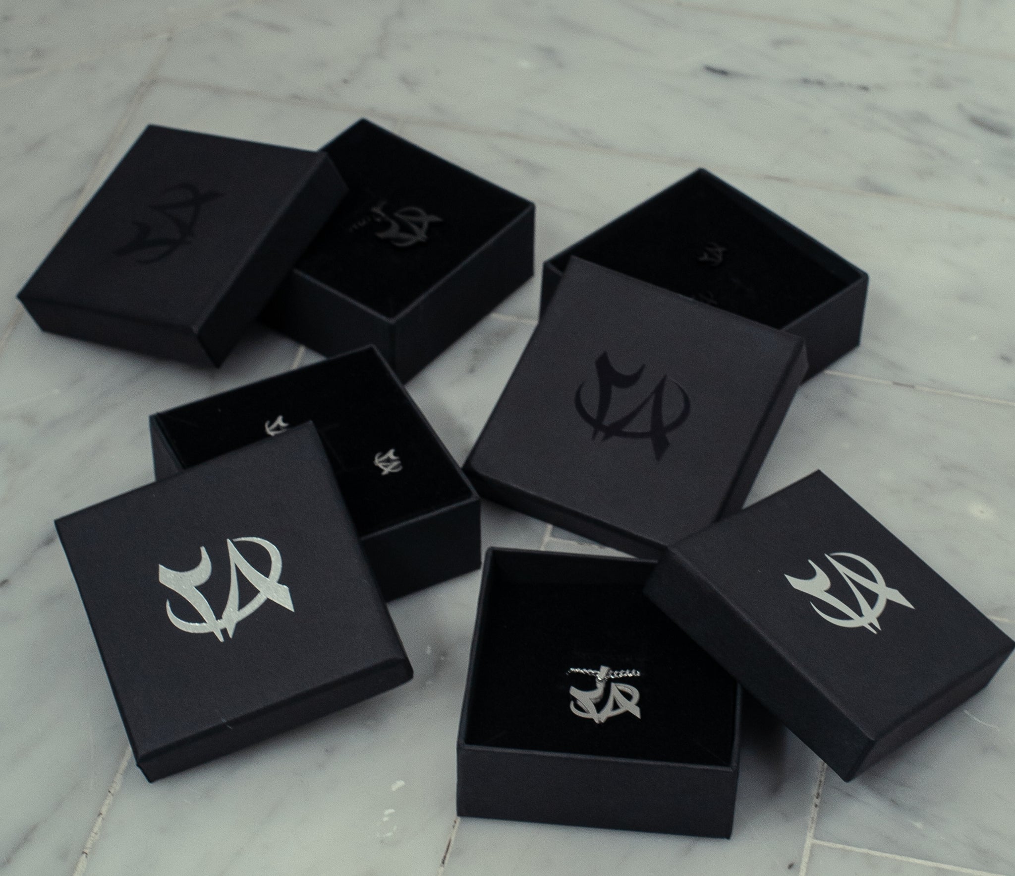 TWN8 JEWELLERY PACK - BLACK